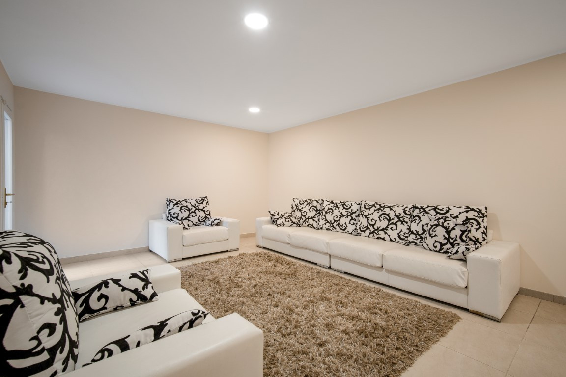 5 Bedroom Villa in Marbella - Photo 18