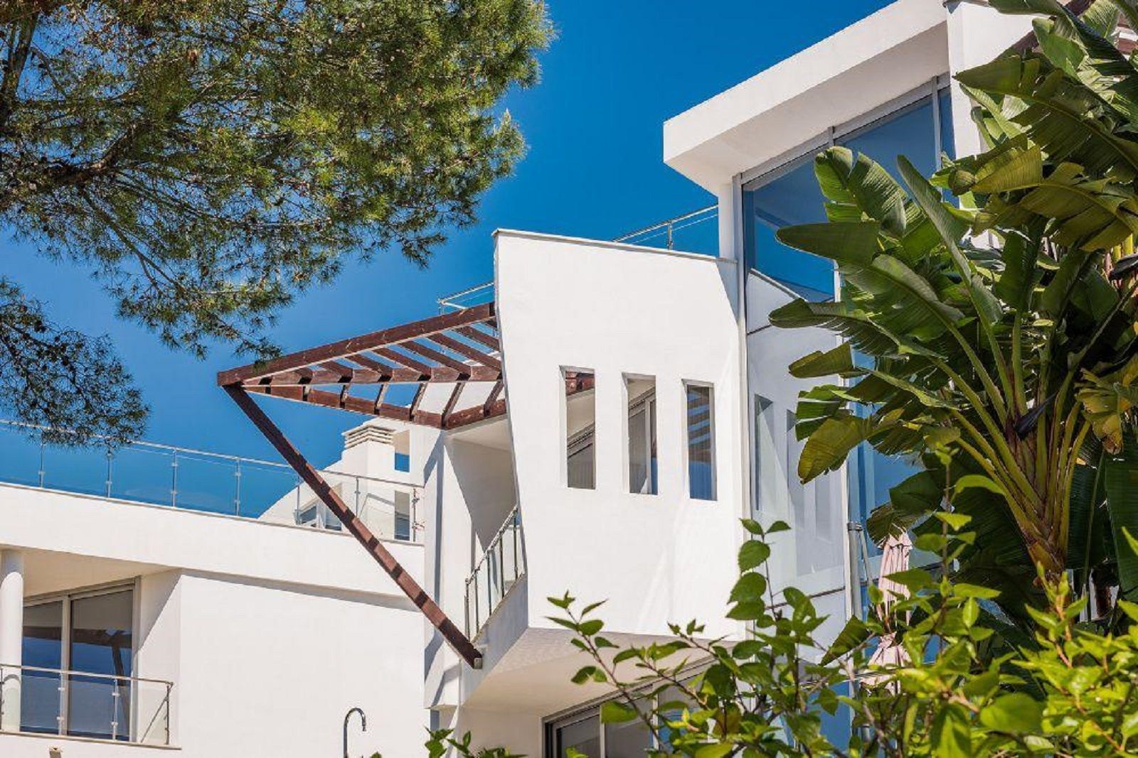 3 Bedroom Townhouse in Marbella - Photo 4