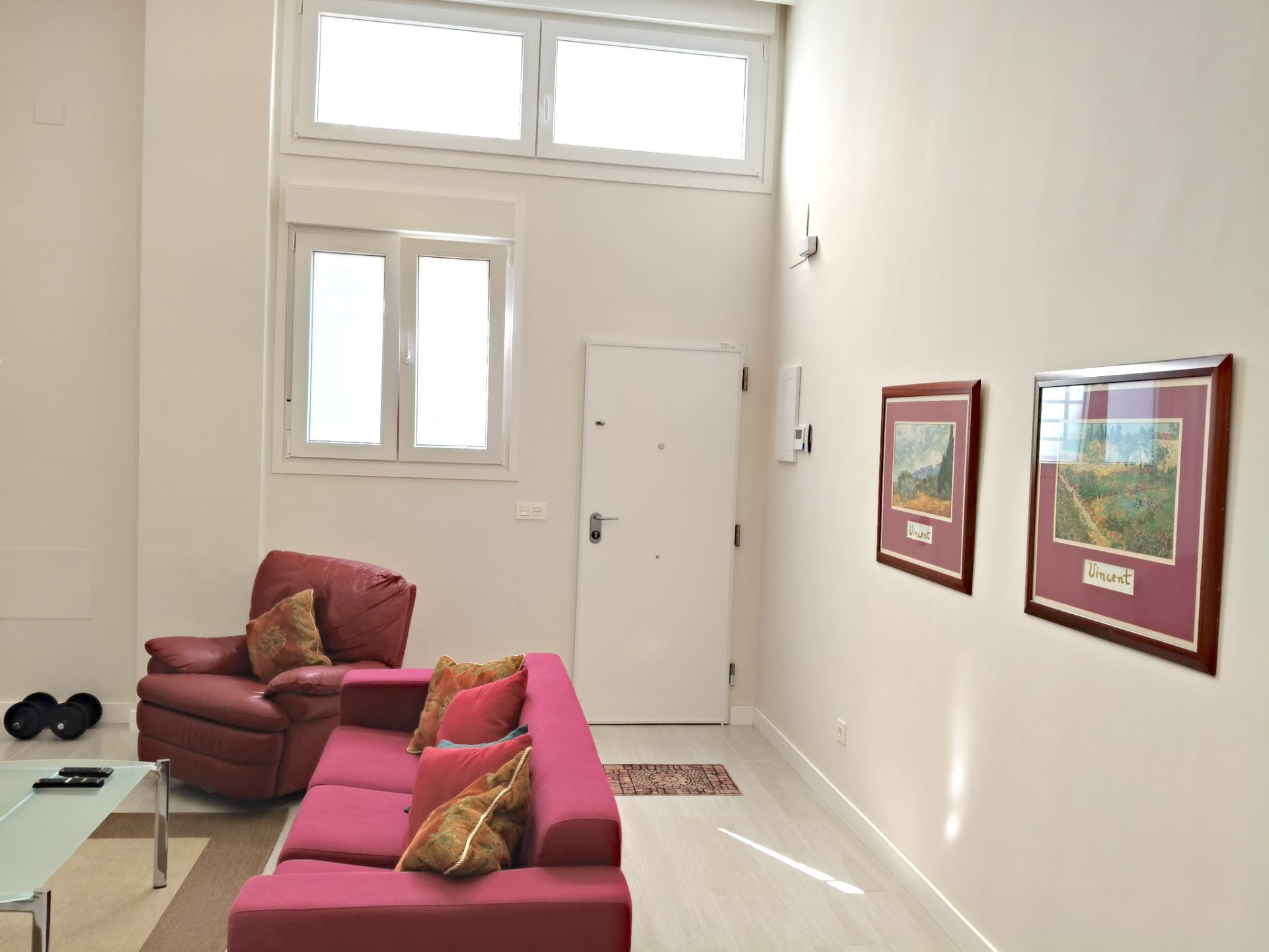 2 Bedroom Townhouse in Málaga - Photo 4