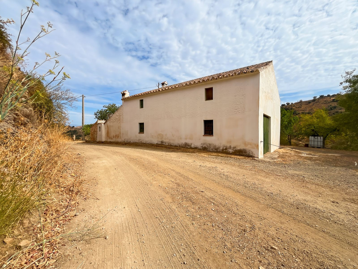 5 Bedroom Country house in Málaga - Photo 20