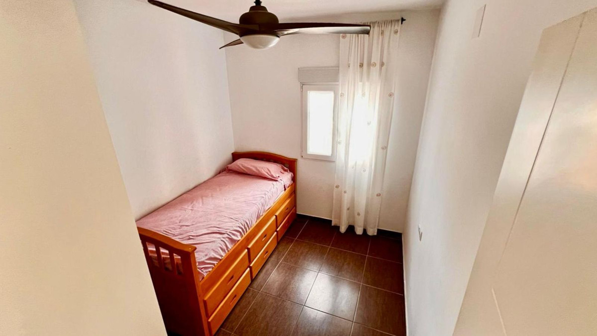 5 Bedroom Villa in Fuengirola - Photo 26
