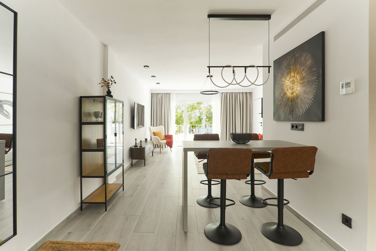 2 Bedroom Apartment in Marbella - Photo 13