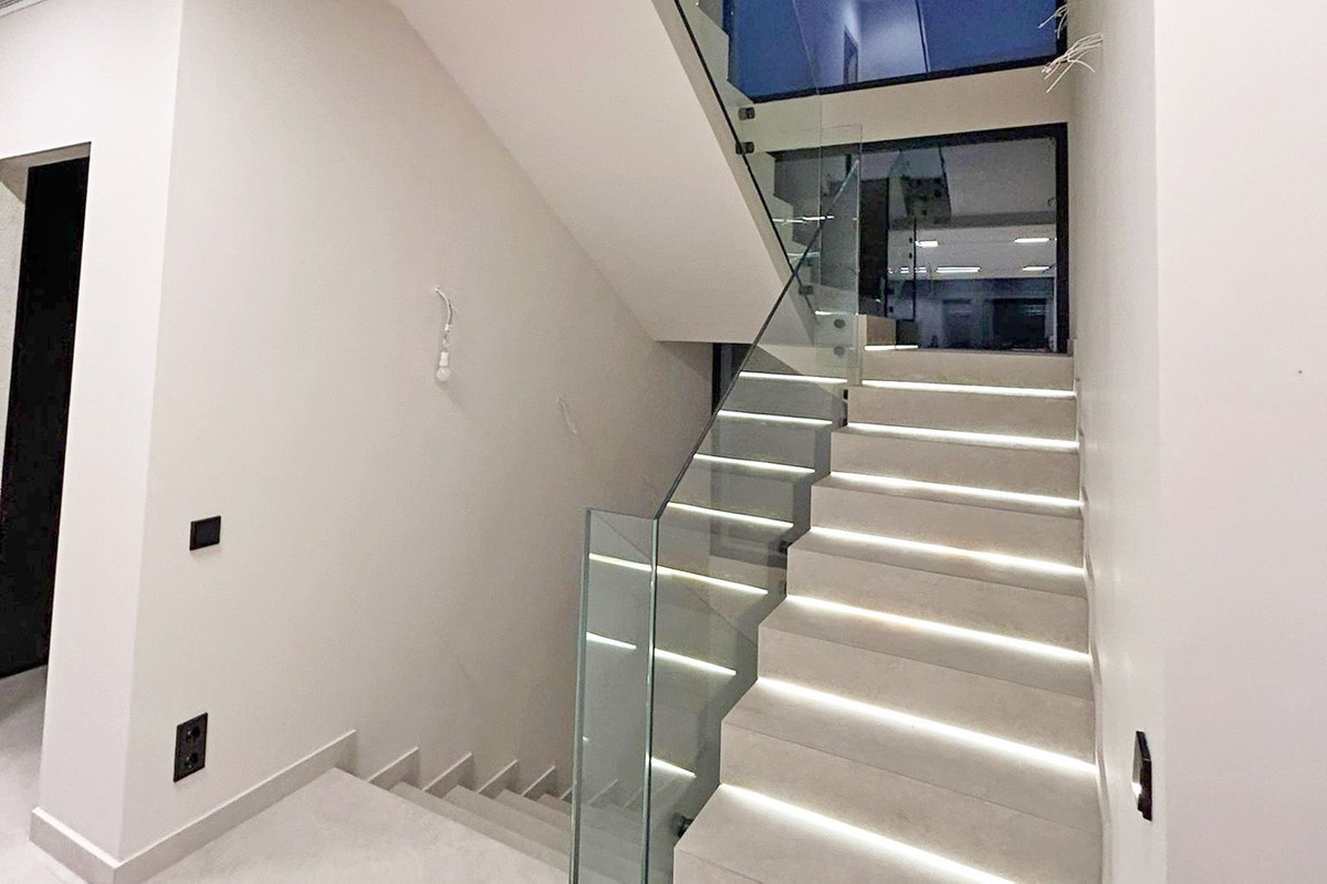 4 Bedroom Villa in Marbella - Photo 6