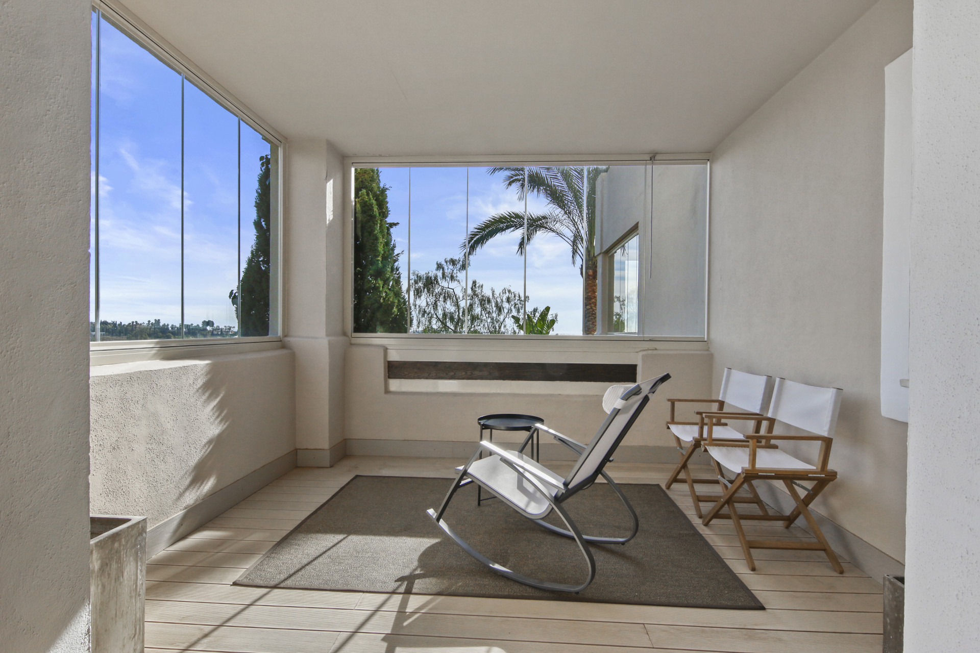 3 Bedroom Apartment in Estepona - Photo 10