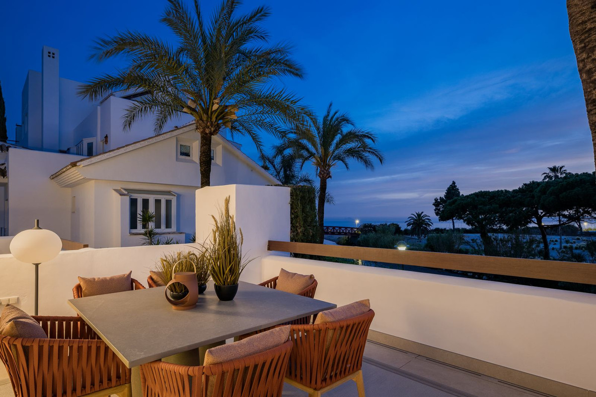 3 Bedroom Apartment in Marbella - Photo 30