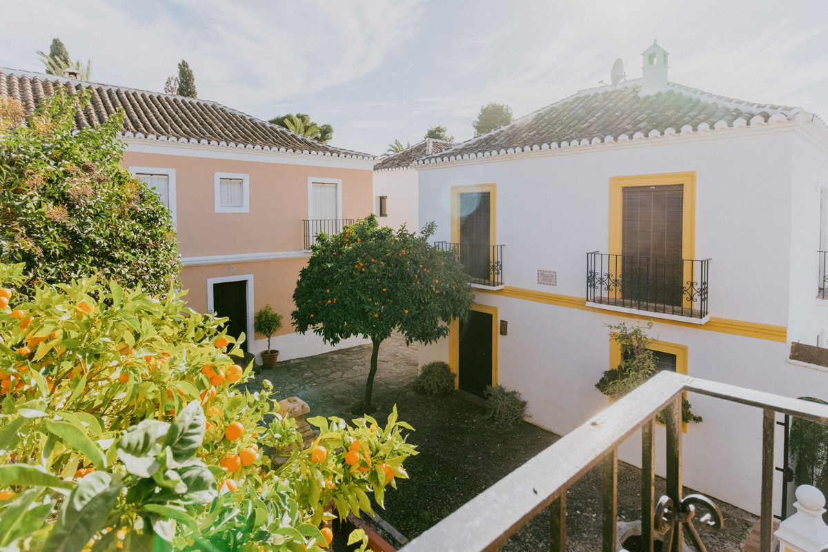 3 Bedroom Townhouse in Marbella - Photo 21