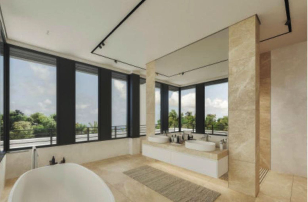 7 Bedroom Villa in Marbella - Photo 17