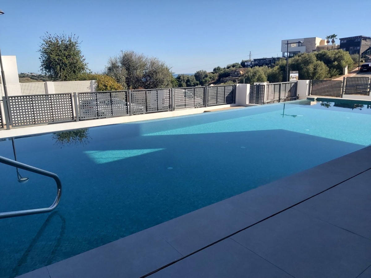 3 Bedroom Villa in Estepona - Photo 16