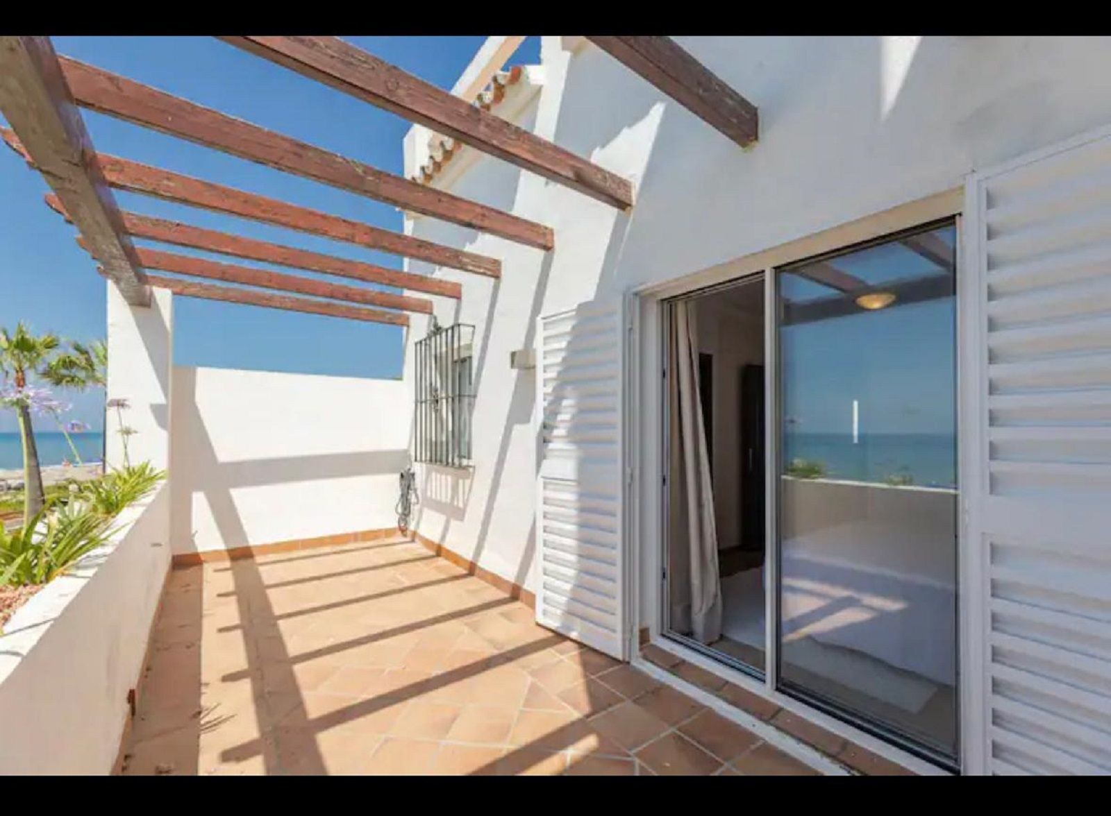 4 Bedroom Villa in Marbella - Photo 7