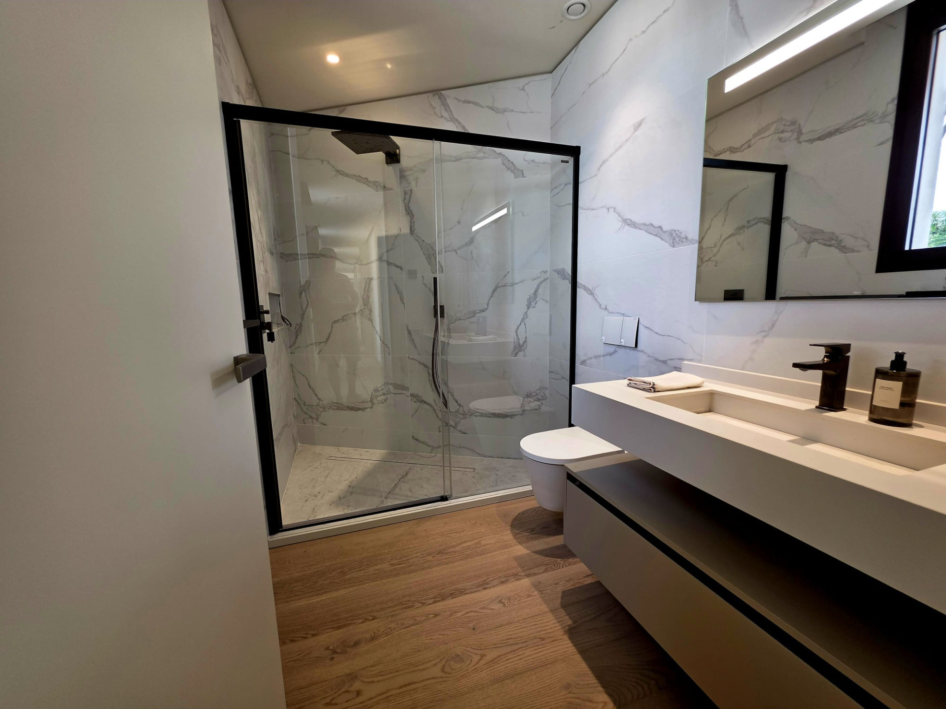 5 Bedroom Villa in Marbella - Photo 21