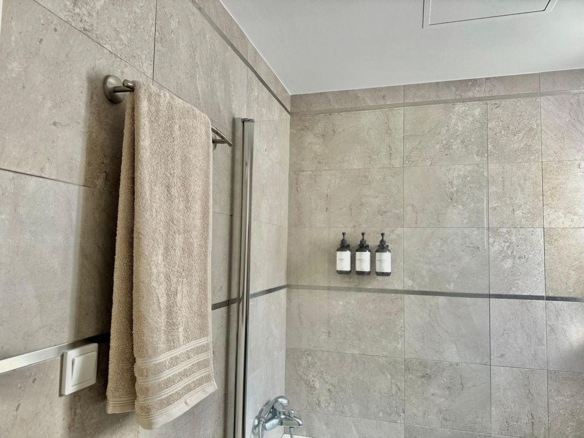 3 Bedroom Apartment in Fuengirola - Photo 23