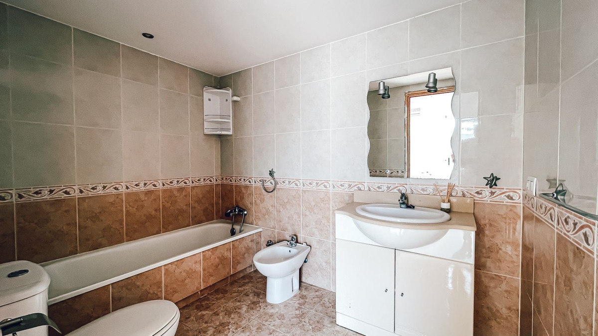 3 Bedroom Apartment in San Pedro de Alcántara - Фото 24