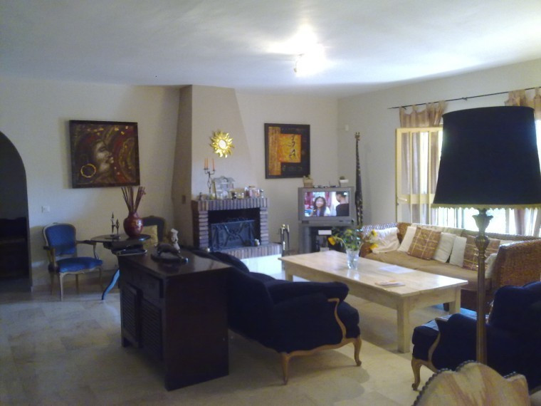 7 Bedroom Villa in Marbella - Photo 3