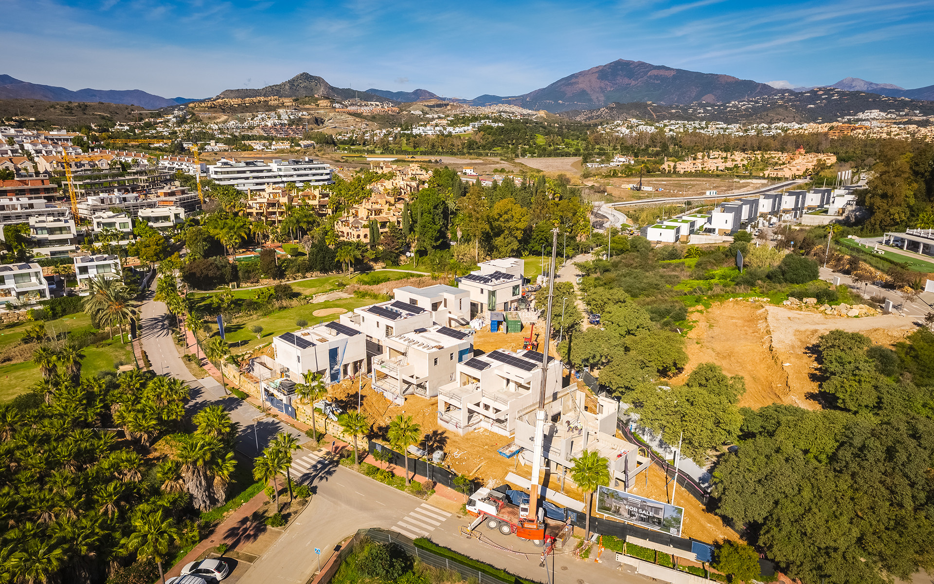 4 Bedroom Villa in Estepona - Photo 11