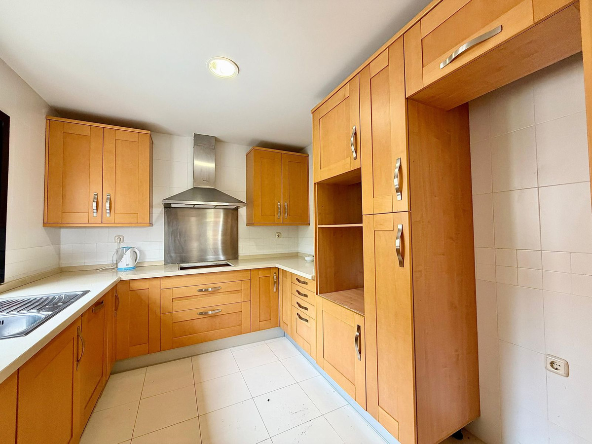 4 Bedroom Apartment in Marbella - Foto 17