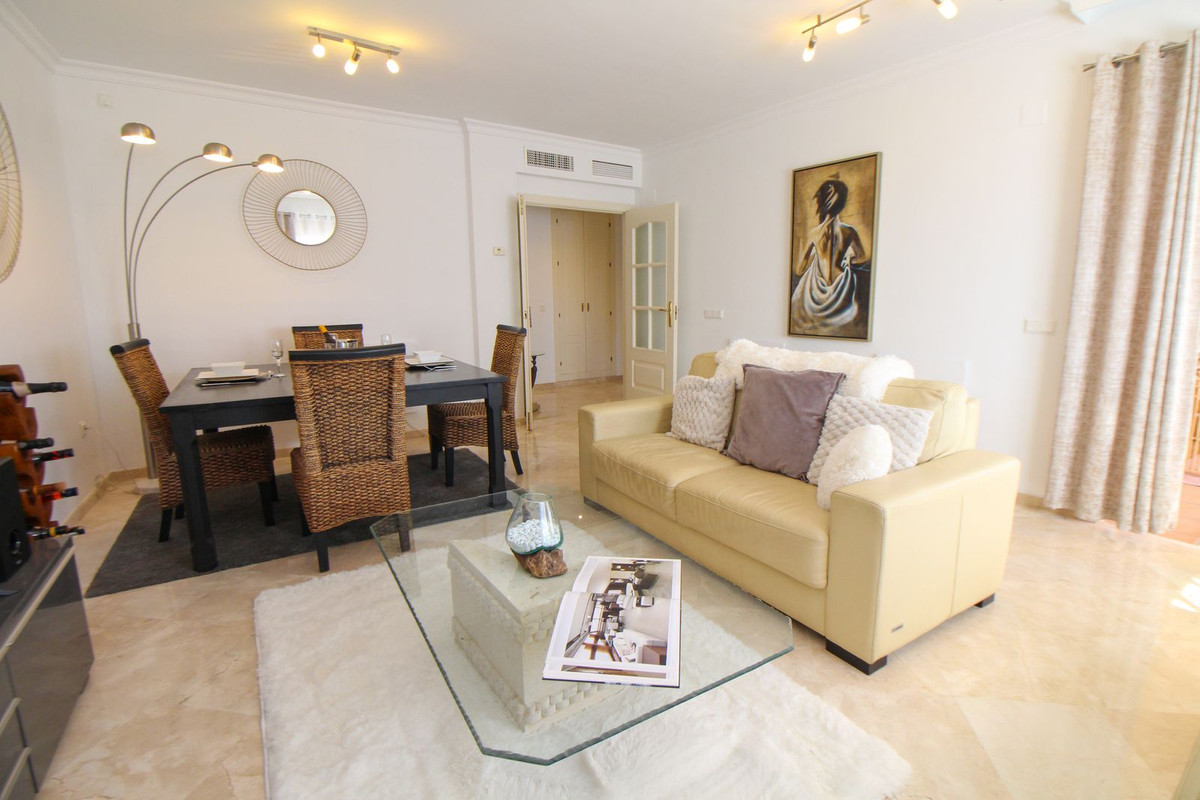 2 Bedroom Apartment in Marbella - Photo 8