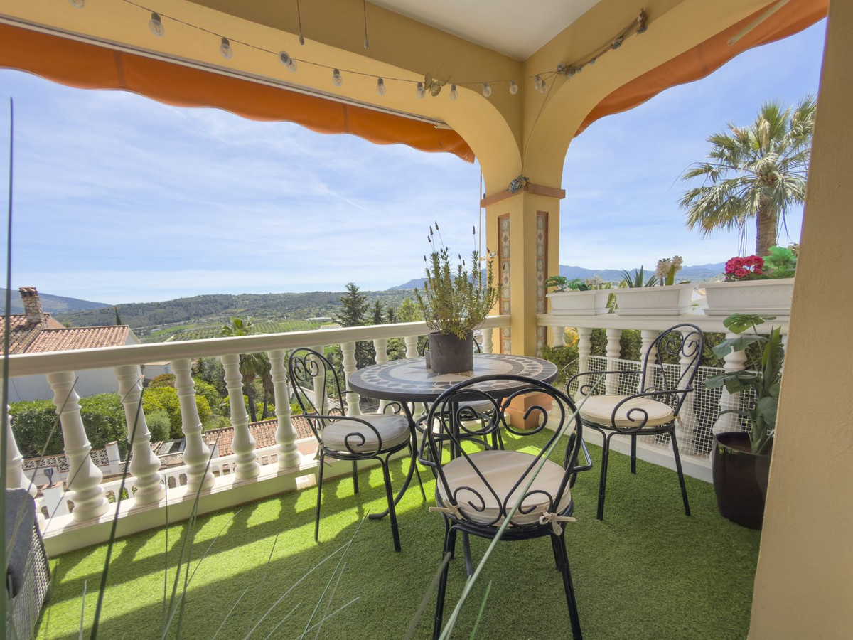 5 Bedroom Villa in Coín - Photo 12