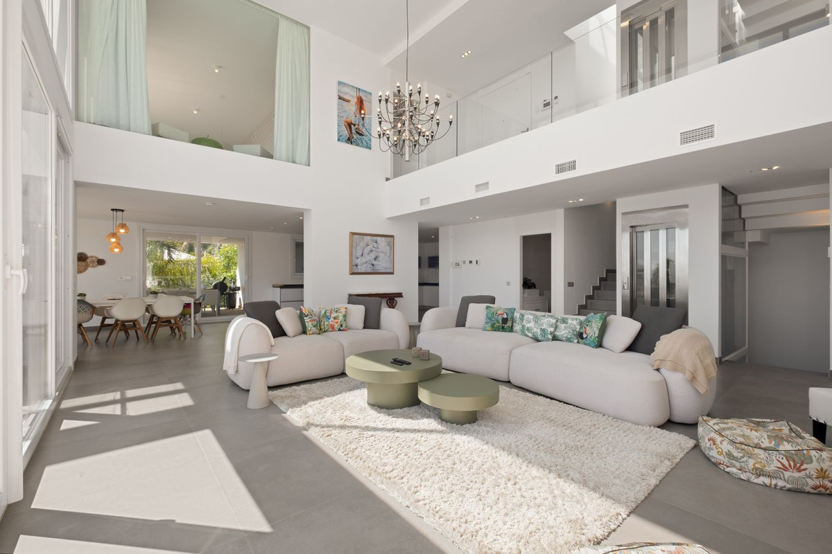 5 Bedroom Villa in Marbella - Foto 8