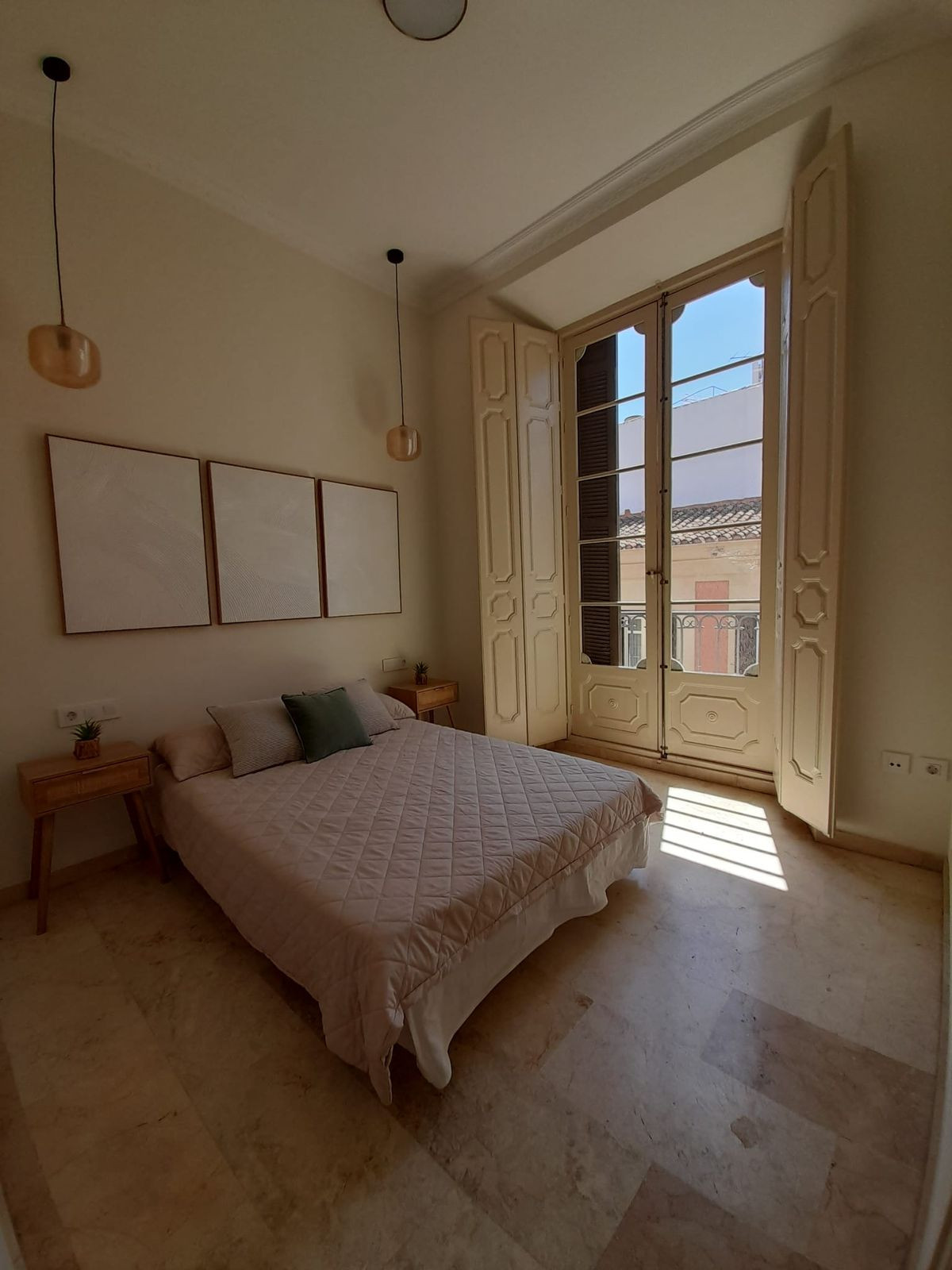 3 Bedroom Apartment in Málaga - Photo 5
