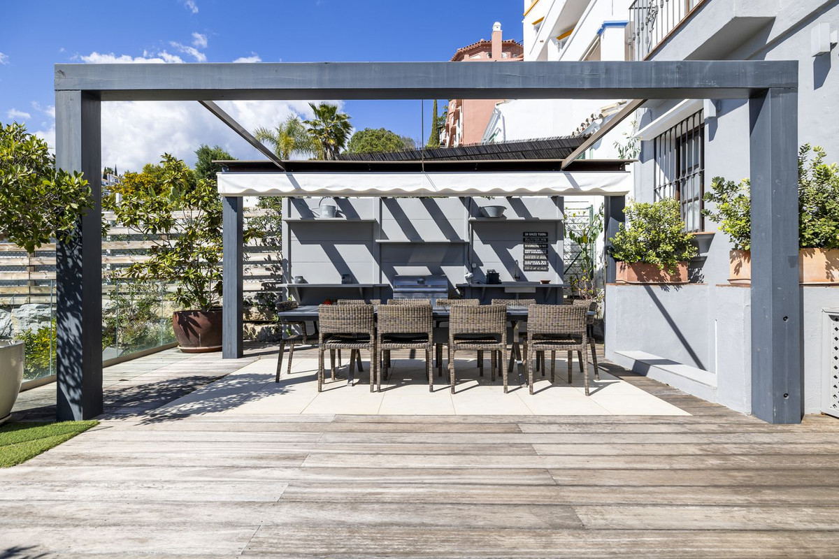 5 Bedroom Townhouse in Benahavís - Foto 8