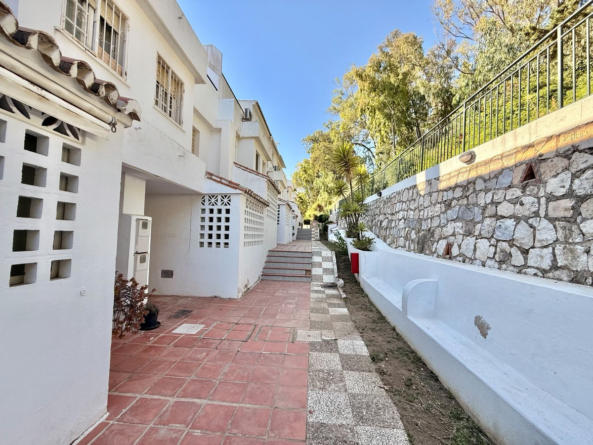 3 Bedroom Townhouse in Mijas - Photo 5