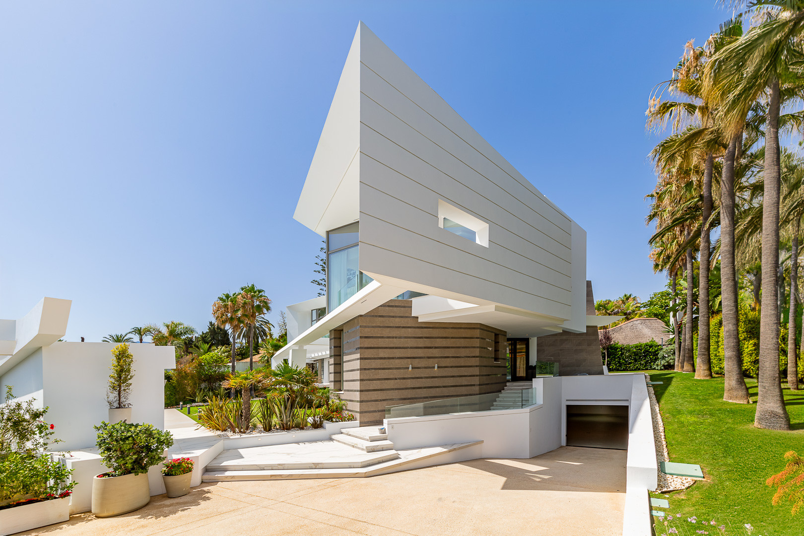 6 Bedroom Villa in Marbella - Photo 35