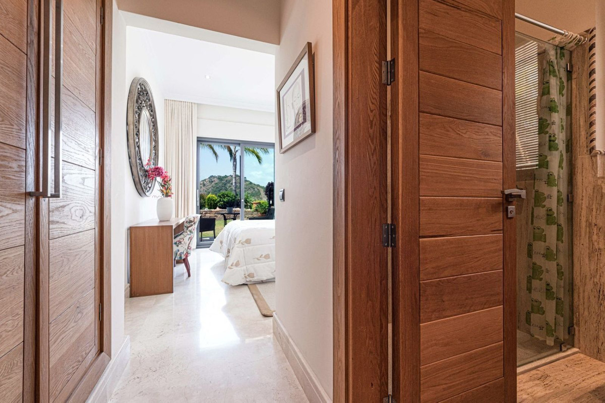 4 Bedroom Villa in Benahavís - Foto 14
