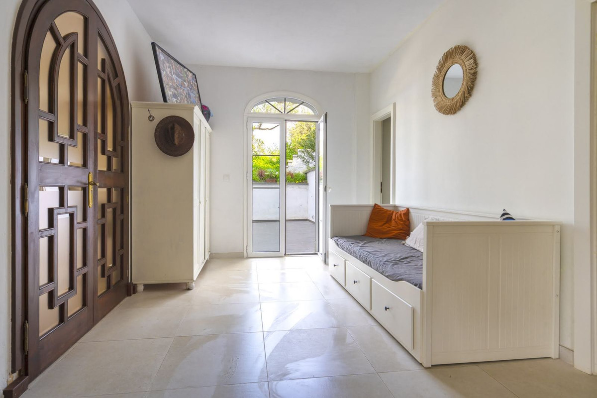 3 Bedroom Villa in Coín - Photo 10