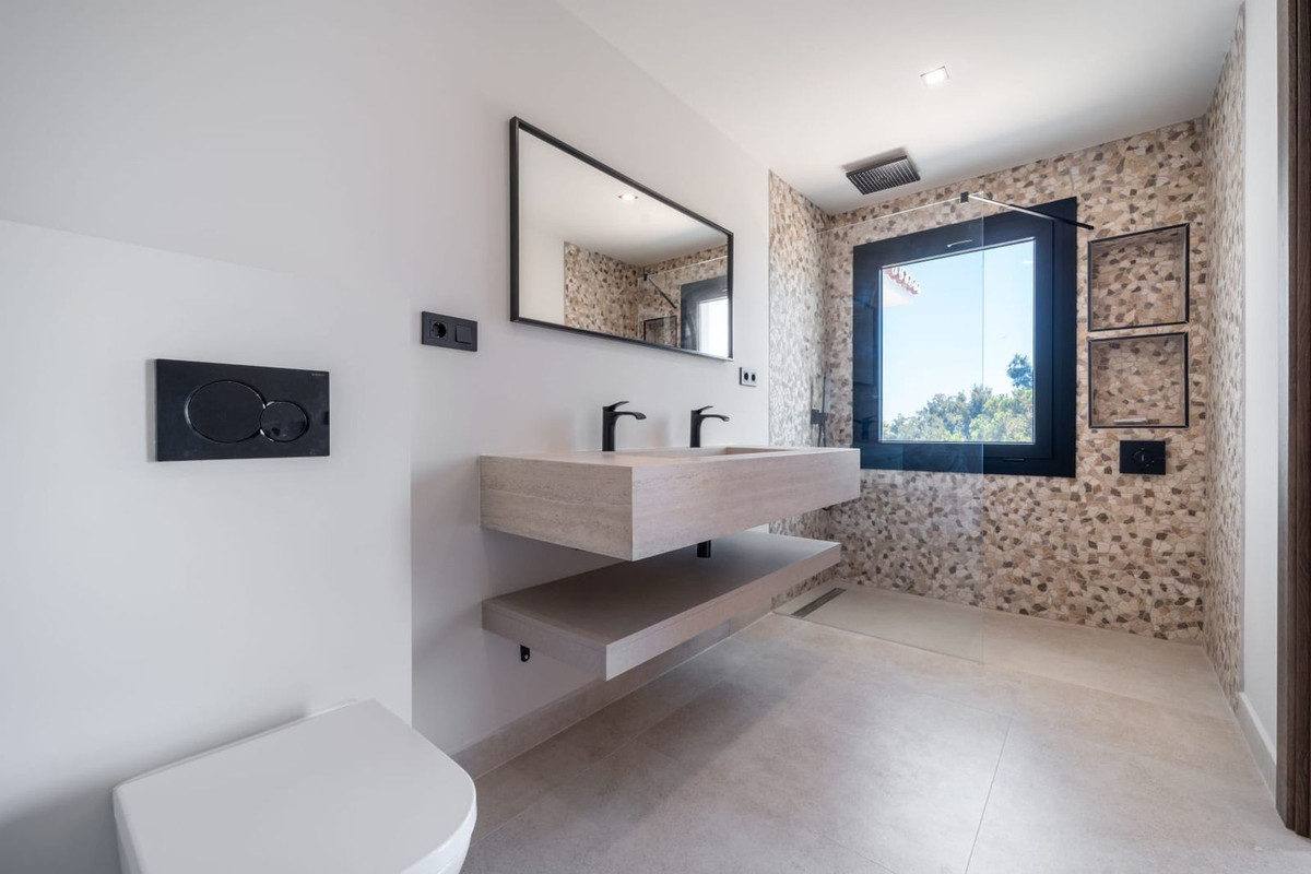 5 Bedroom Villa in Mijas - Photo 11