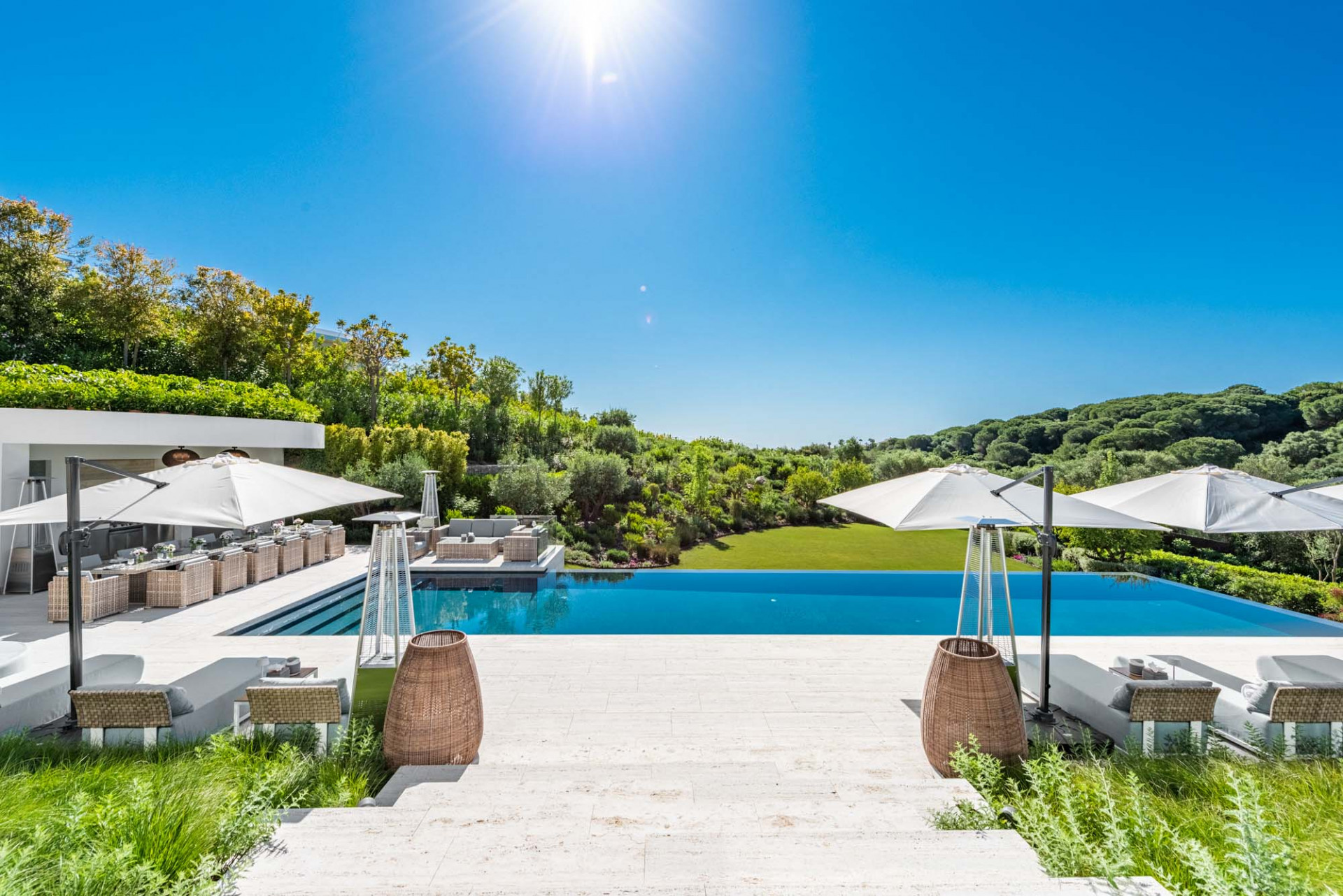 5 Bedroom Villa in Sotogrande - Photo 3