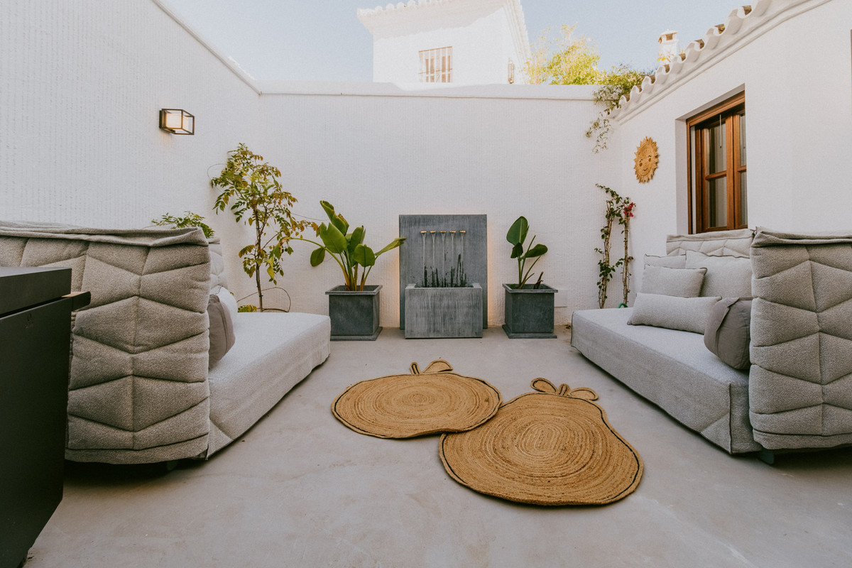 3 Bedroom Townhouse in Marbella - Photo 8