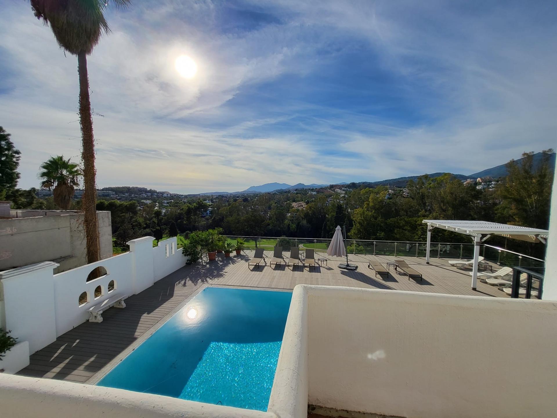6 Bedroom Villa in Marbella - Photo 26