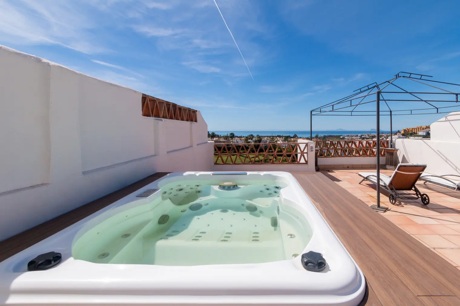 3 Bedroom Townhouse in Estepona - Photo 4