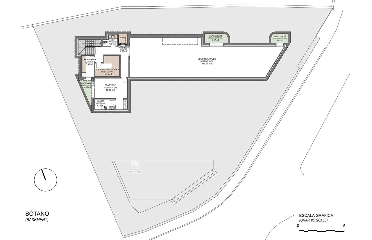 5 Bedroom Villa in Marbella - Photo 37