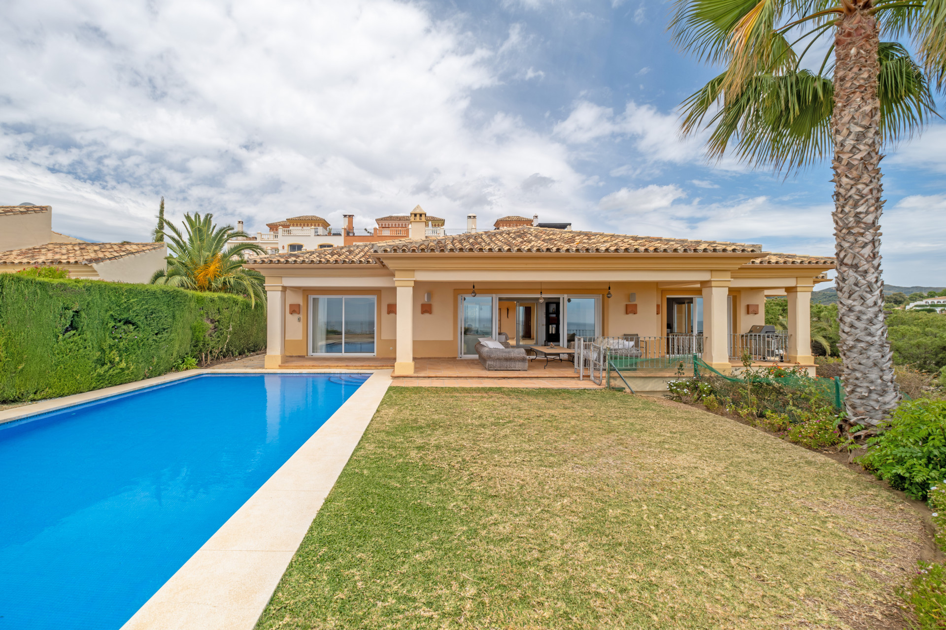7 Bedroom Villa in Marbella - Photo 4