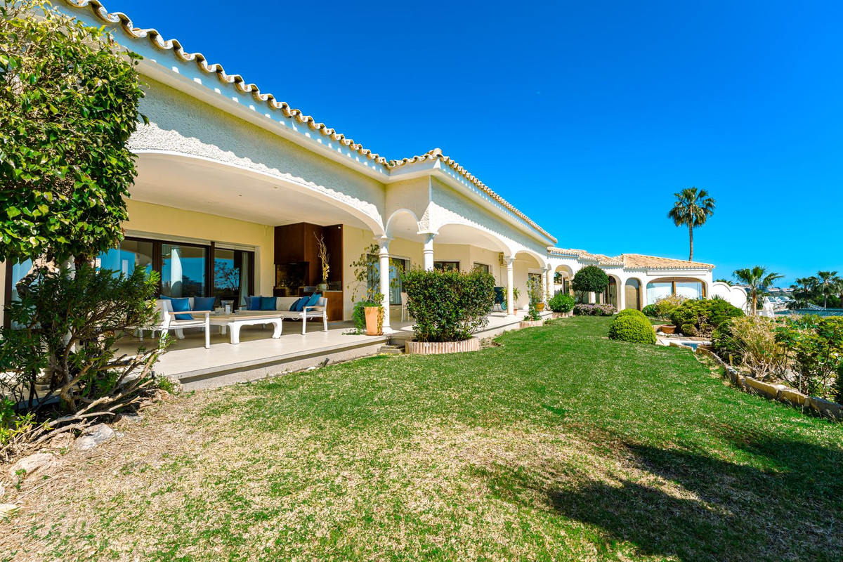 4 Bedroom Villa in Benahavís - Foto 18