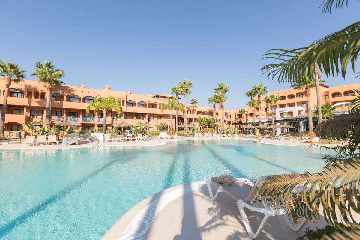 1 Bedroom Apartment in Estepona - Foto 6
