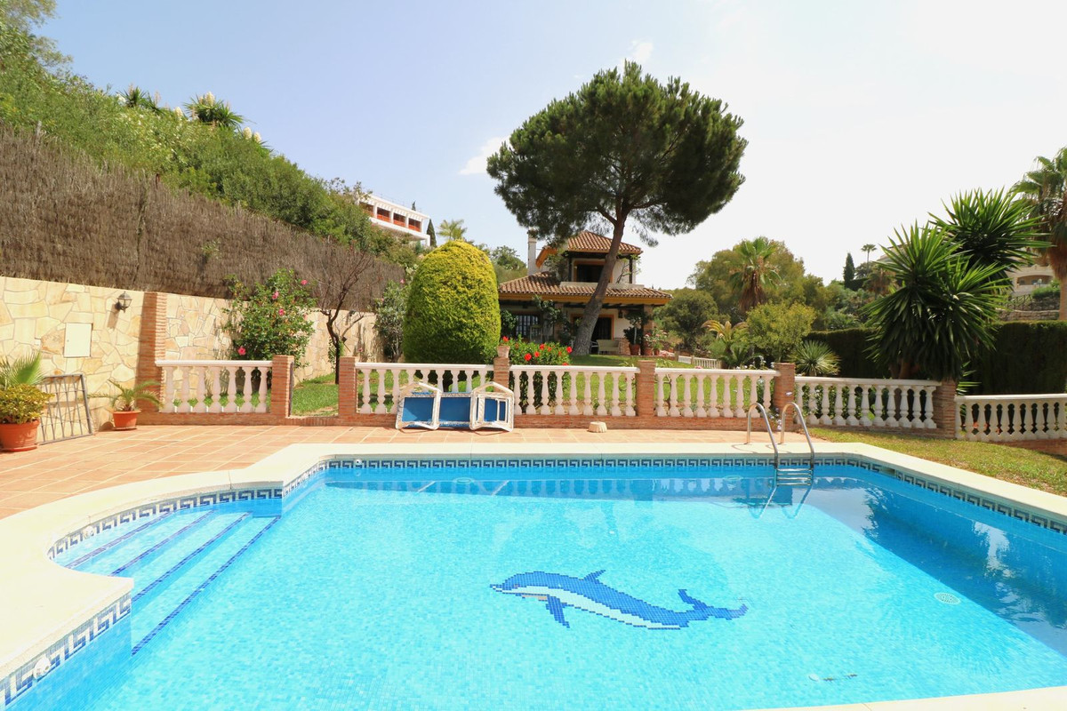 4 Bedroom Villa in Marbella - Photo 10