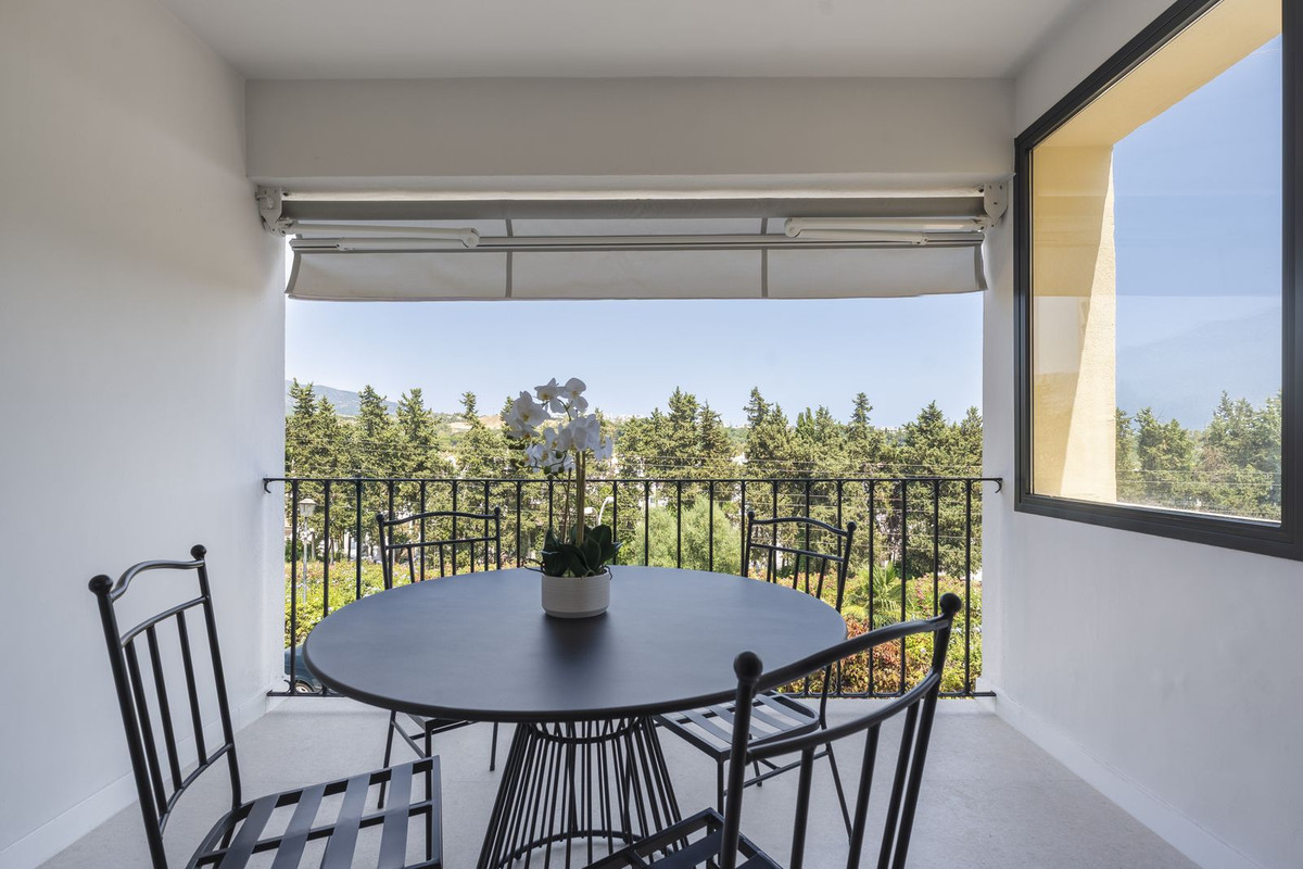 4 Bedroom Townhouse in Marbella - Photo 21