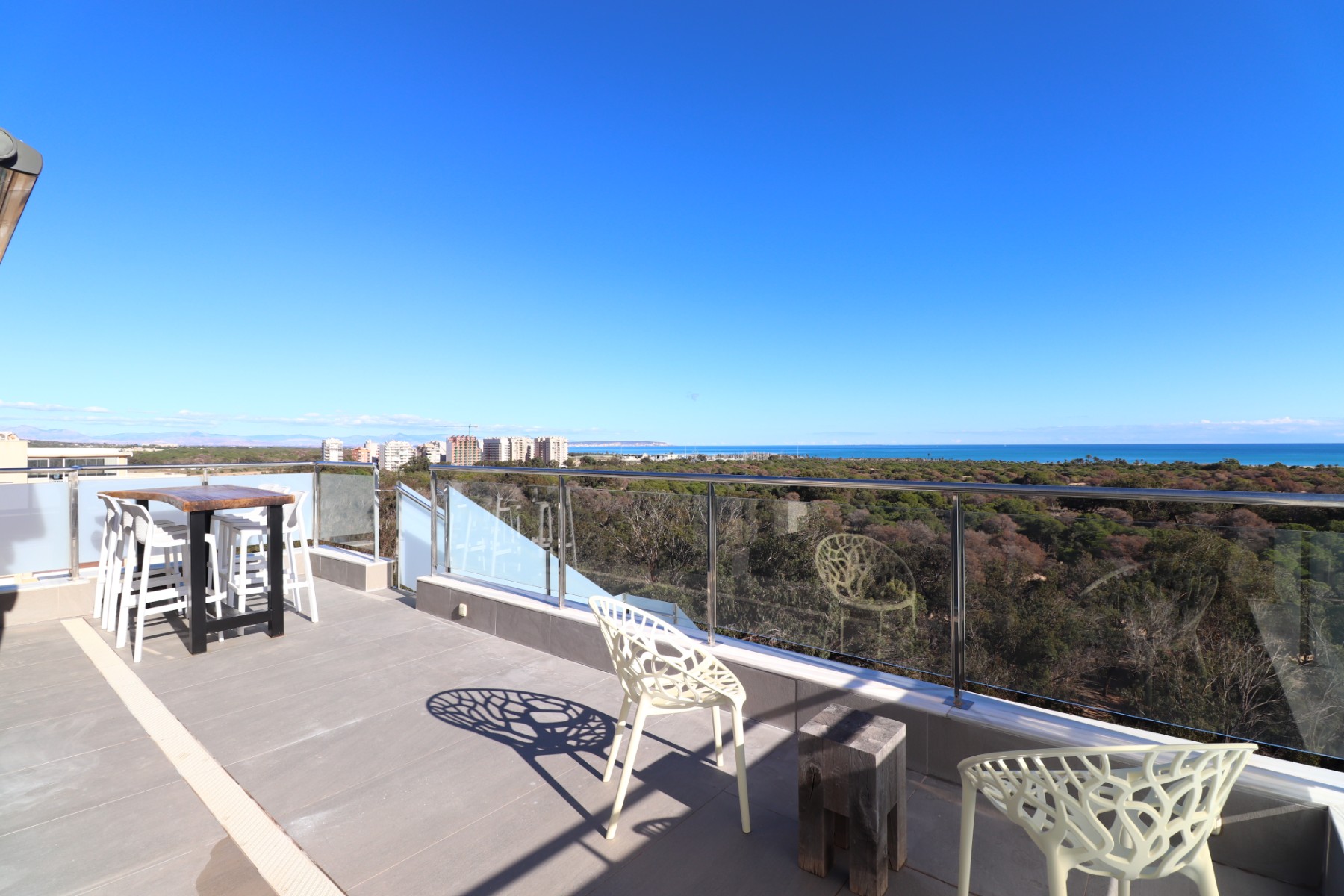 Apartamento com 3 quartos com piscina em Alicante, Espanha – Foto 21