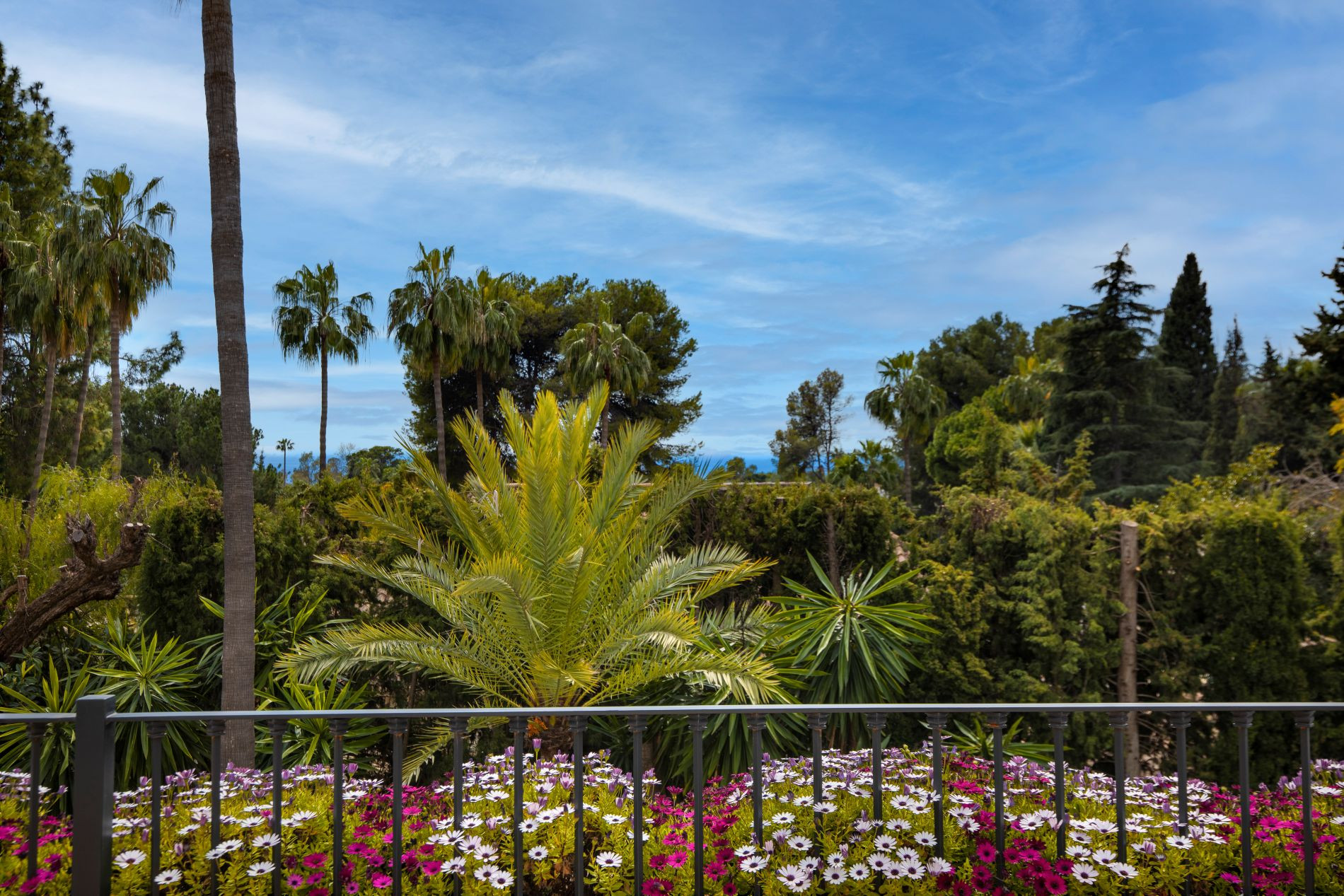 5 Bedroom Villa in Marbella - Photo 32