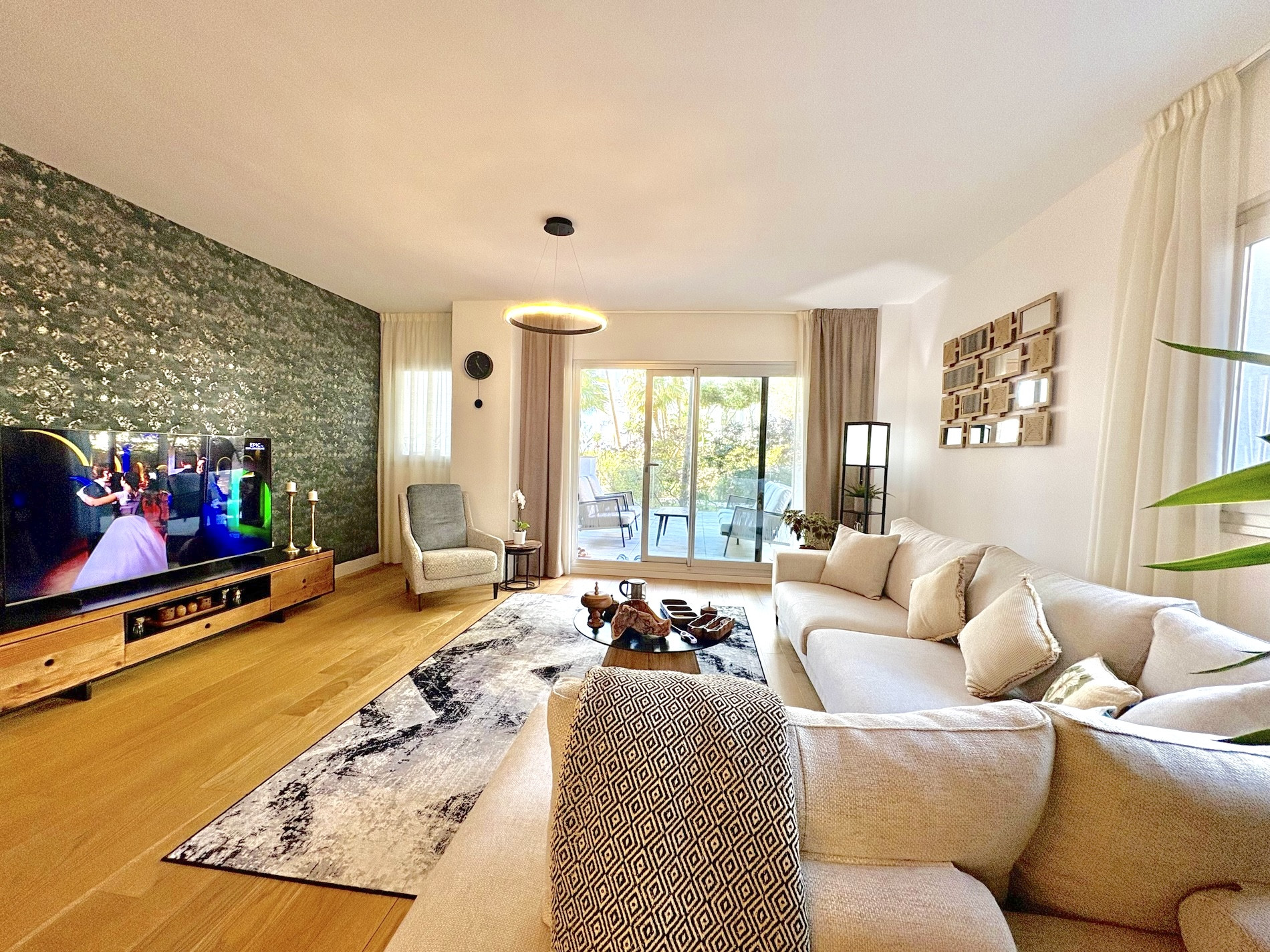2 Bedroom Apartment in Mijas - Photo 8