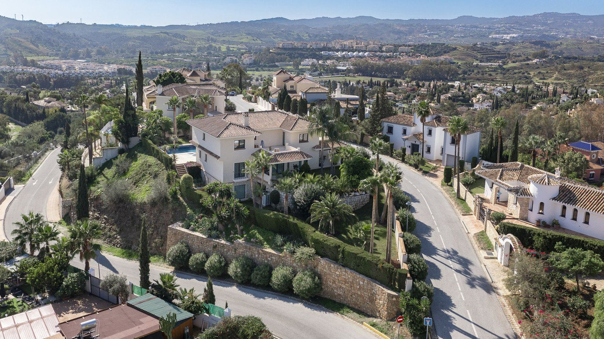 6 Bedroom Villa in Mijas - Photo 6