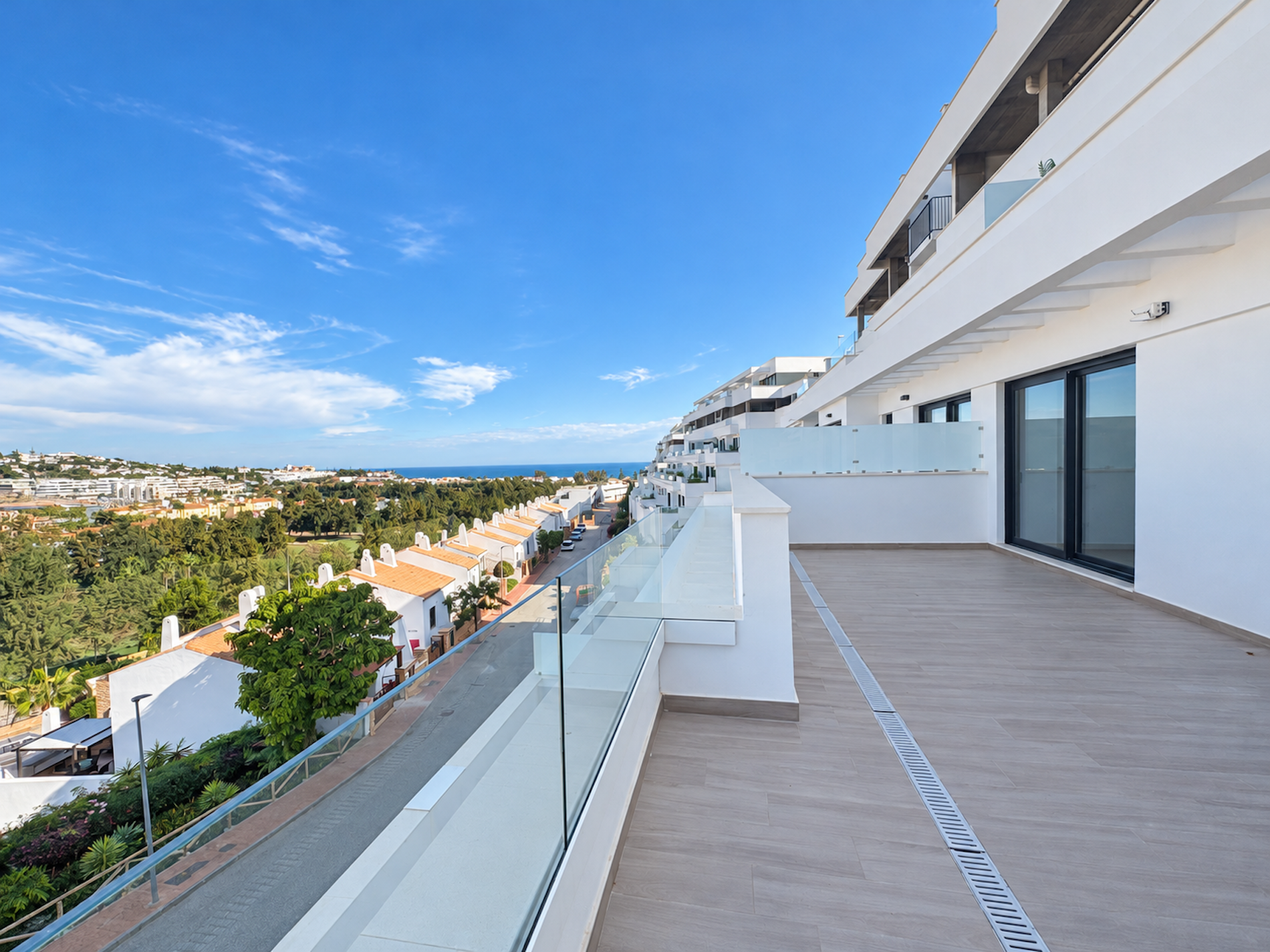 2 Bedroom Apartment in Mijas - Photo 13