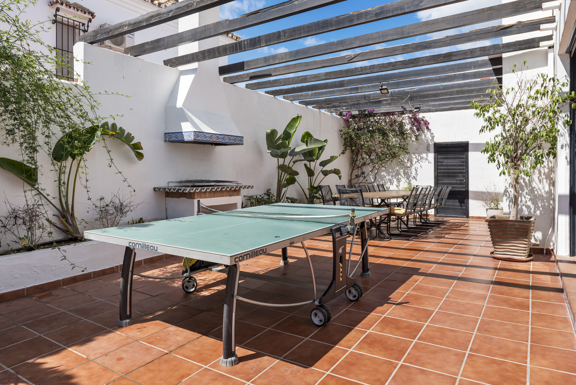 6 Bedroom Villa in Marbella - Photo 11