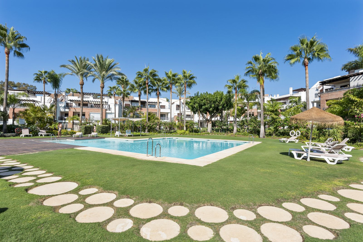 3-bedroom apartment with pool in Malaga, Spain – Photo 3