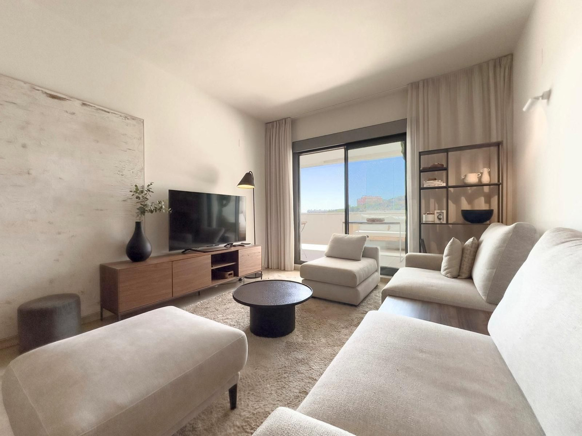 2 Bedroom Apartment in Manilva - Фото 5