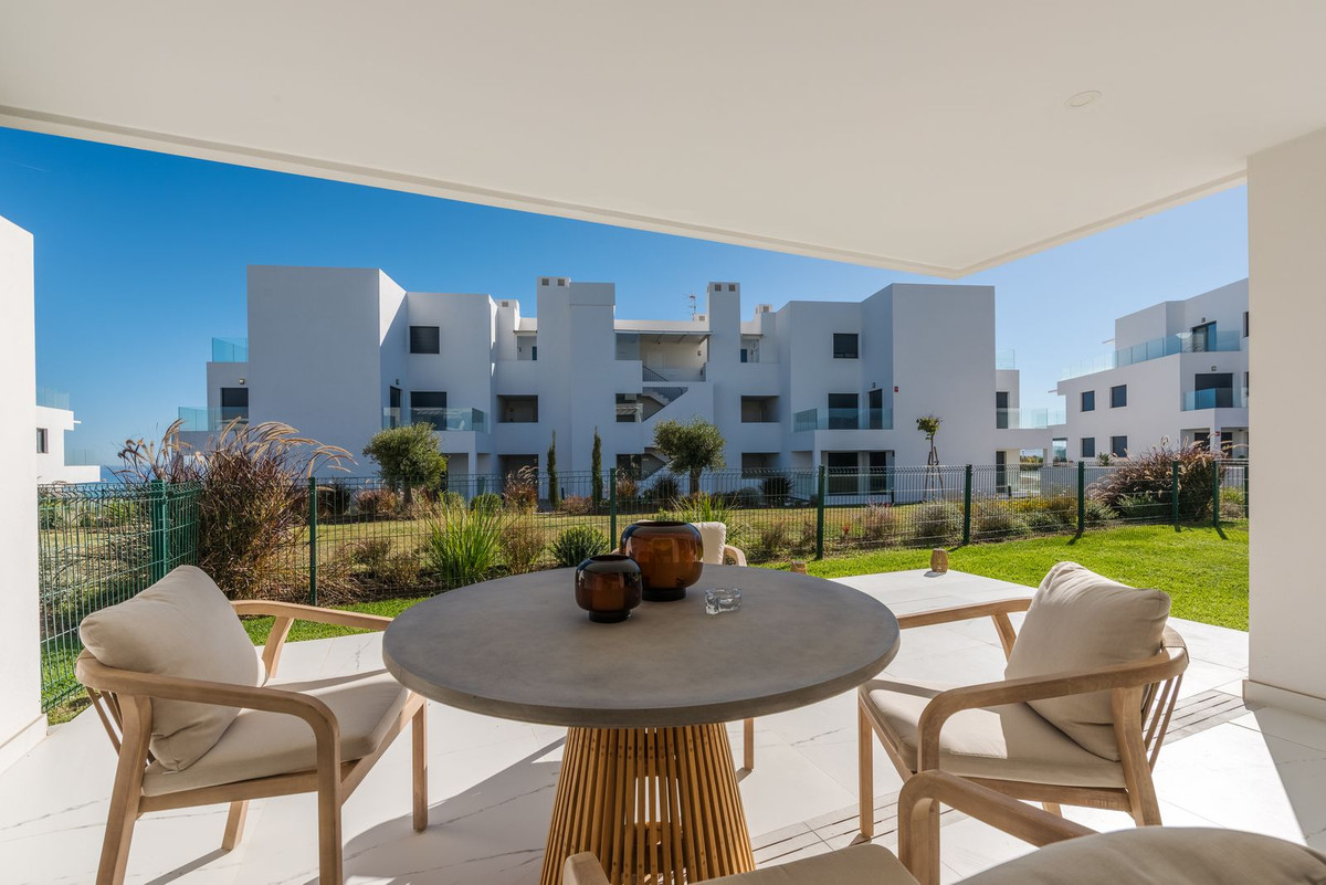 2 Bedroom Apartment in Casares - Photo 16