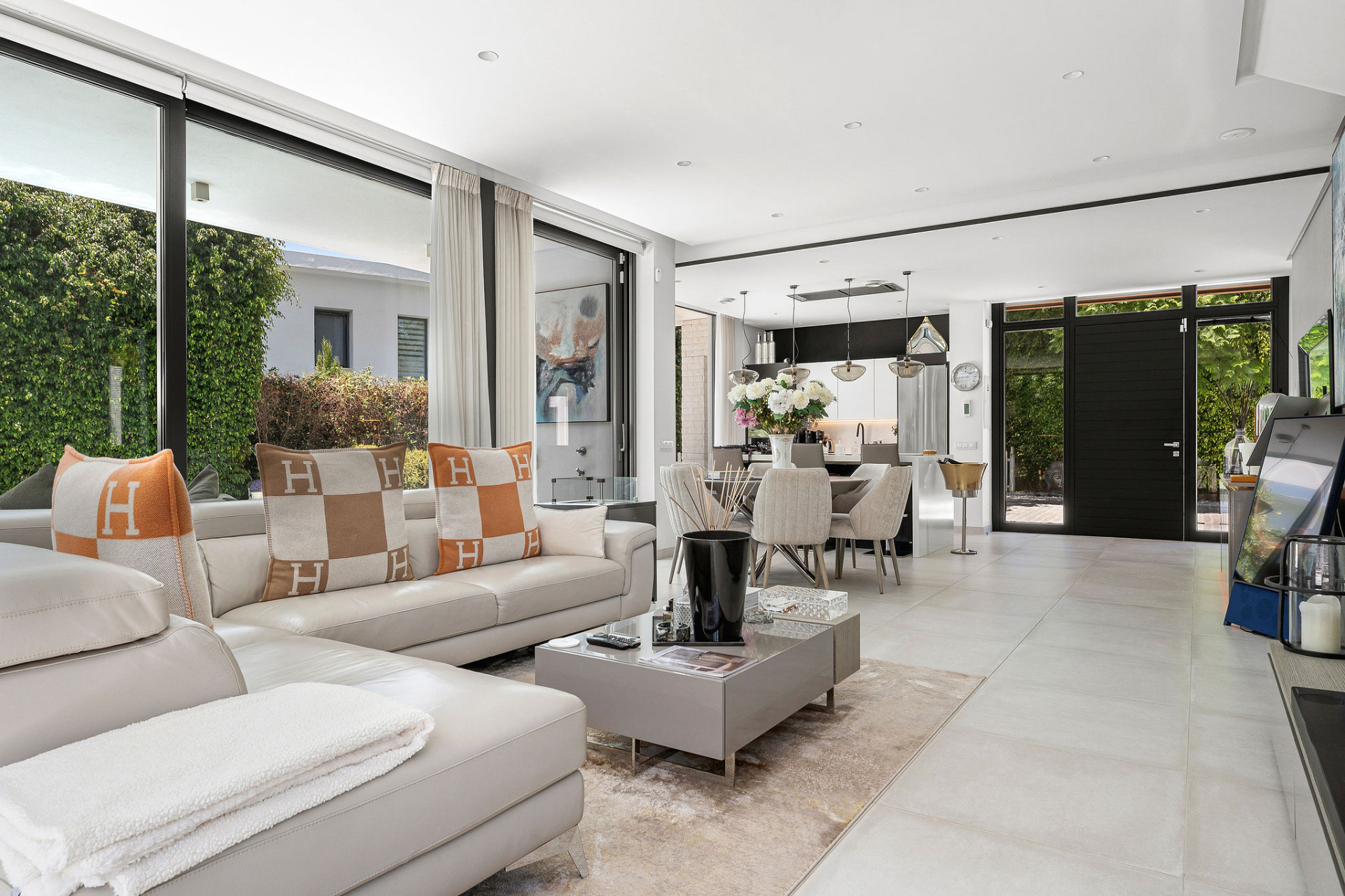 4 Bedroom Villa in Estepona - Photo 14