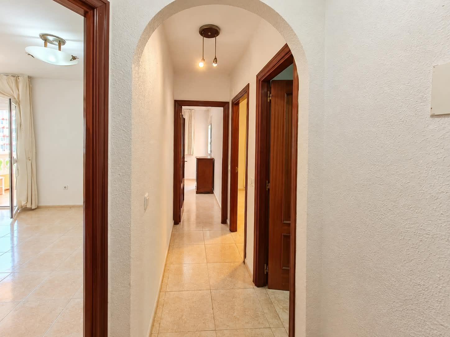 2 Bedroom Apartment in Benalmádena - Photo 15